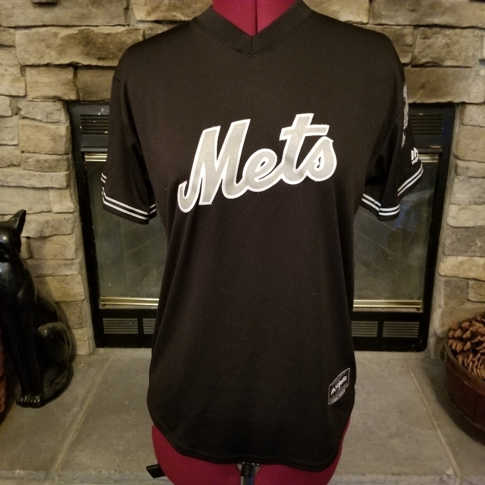 Youth Large Woman's Mets Baseball V Neck NWOT